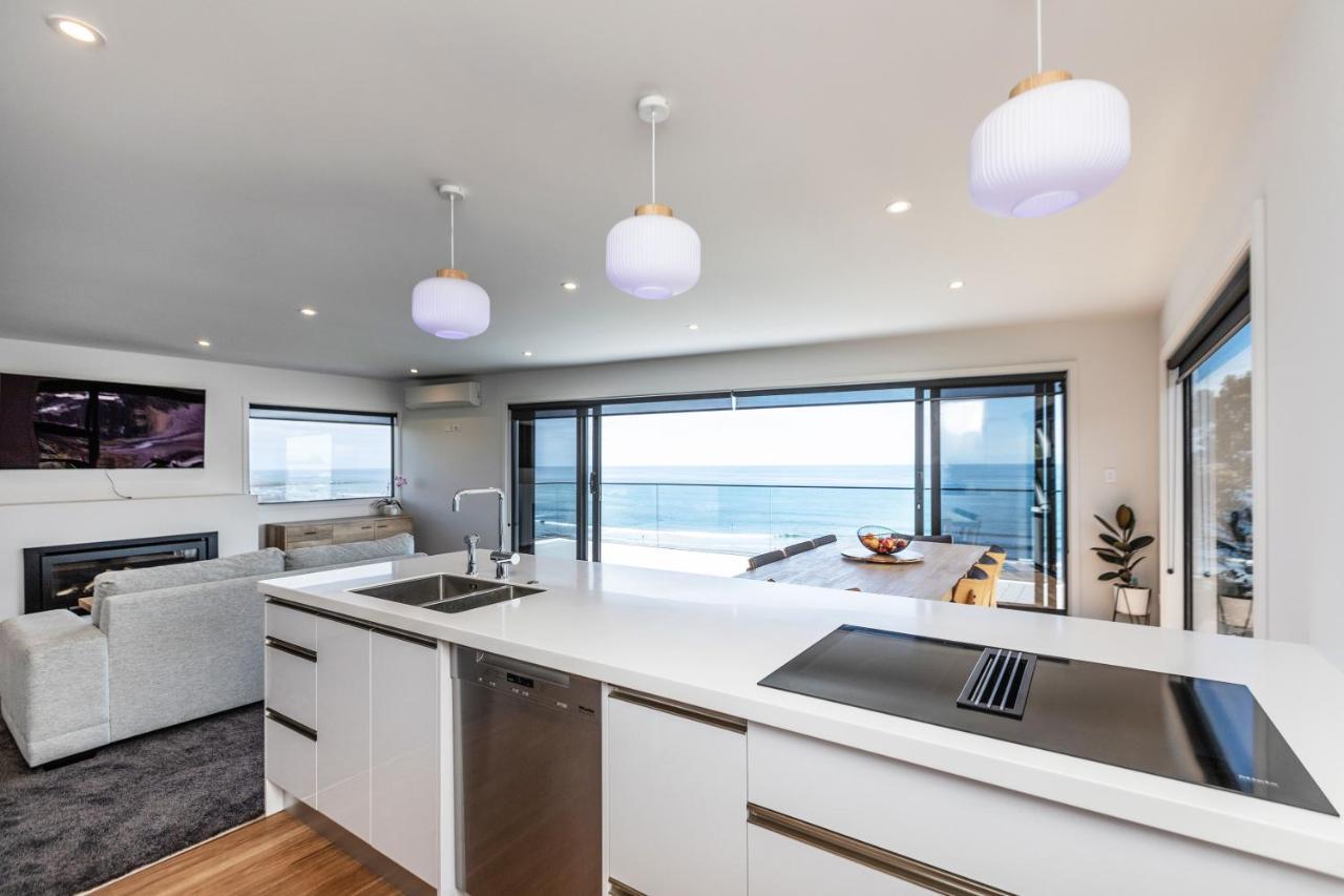 Oakura Beach Front Apartments Exteriör bild